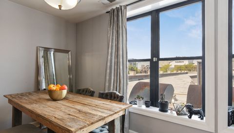 1600 N HALSTED Street