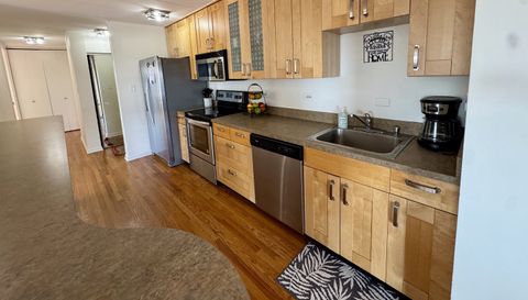 18 E Old Willow Road