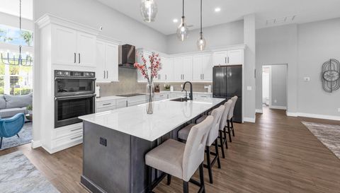 2643 University Acres Dr