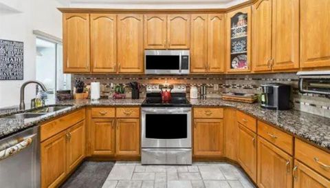 1900 Griff Wood Ct