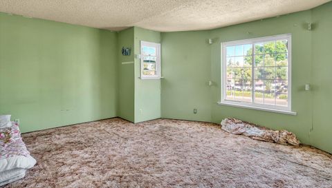 6308 Hillsdale Blvd