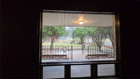 2750 Stonecrest Drive