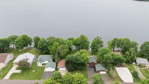 1725 White Cloud Drive N