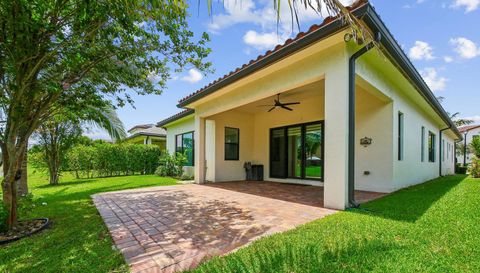 1053 SW 113th Way