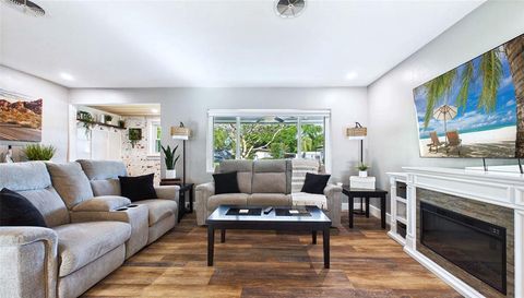 101 N MERCURY AVENUE