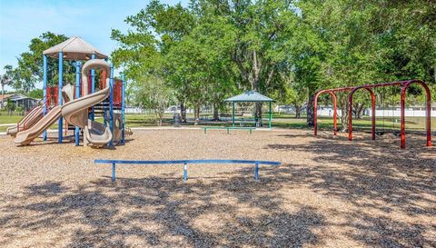 3006 SPRAWLING OAKS PLACE