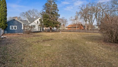 304 S Prairie Street