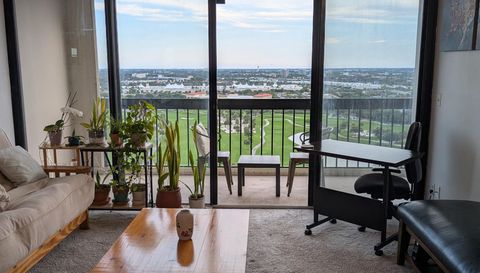 2425 Presidential Way APT 1905