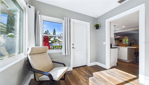 101 N MERCURY AVENUE