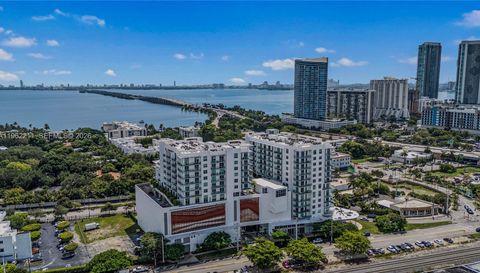 3900 Biscayne Blvd