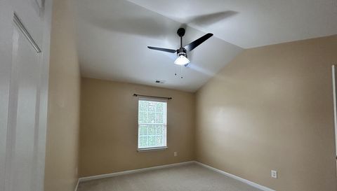 312 Robyns Glen Cir