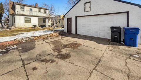 742 Nebraska Avenue E