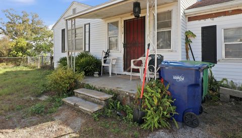 1508 W River Shore Way