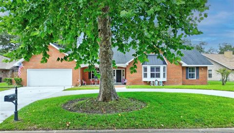 27 WINDING CREEK WAY