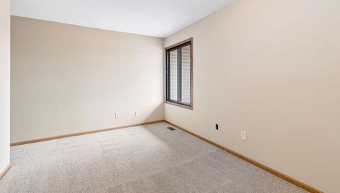 1318 Landmark Trail N