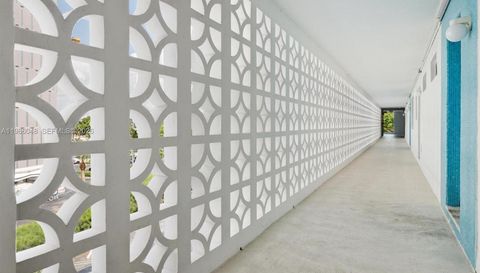 9101 E Bay Harbor Dr