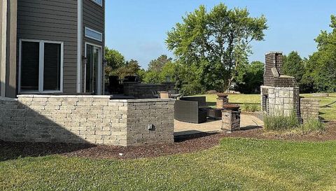 6N274 W Ridgewood Ln