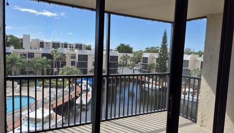 9 Royal Palm Way 4020