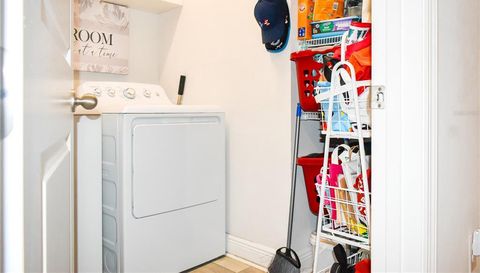 180 LAKE SMART CIRCLE