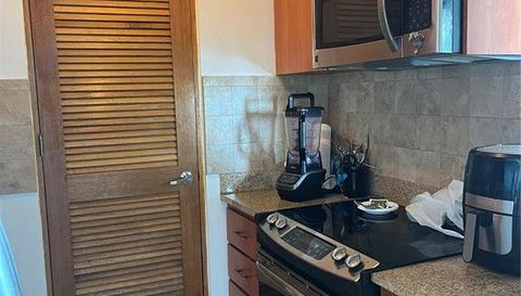 3205 Avenue Isla Verde