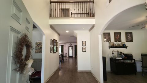 96 Oak Leaf Way