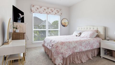 36 Pne Lk Dr