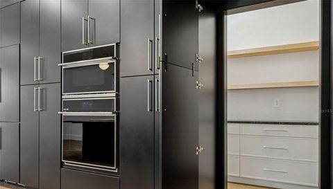 708 W KENTUCKY AVENUE