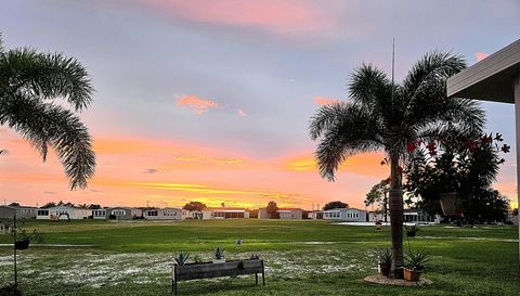 3925 Manatee Club Dr