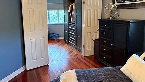 6N274 W Ridgewood Ln