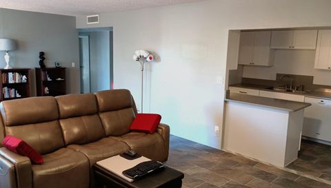 1719 NW 23rd Ave #4a