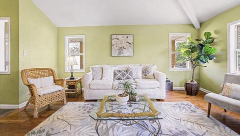 6611 Crooked Creek