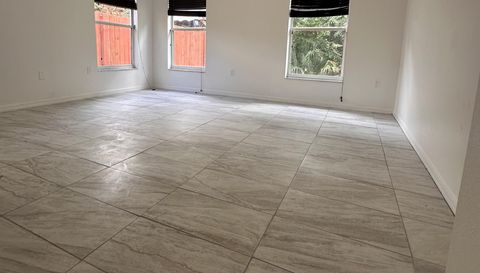 4502 Philadelphia Cir