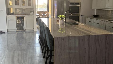 1071 S Header Canal Rd