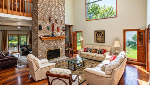1368 Hunter Circle