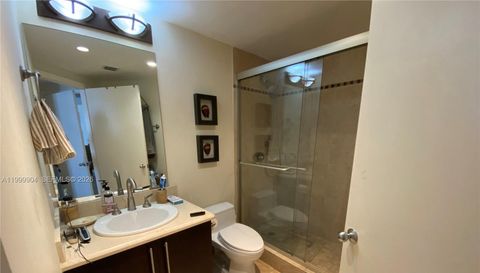 701 Brickell Key Blvd