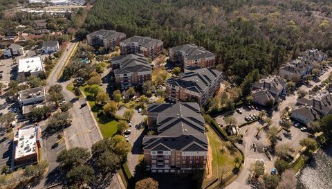 4480 Deerwood Lake