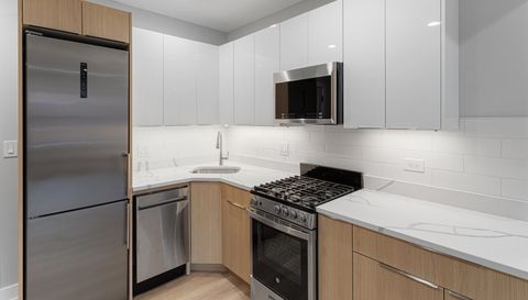 1556 W Juneway Terrace