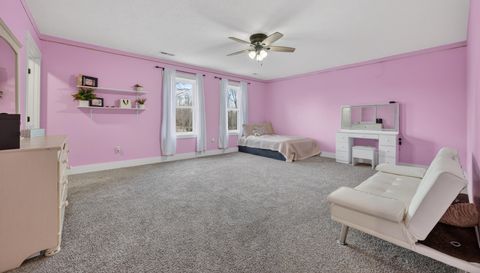 2252 Applegrove St NE