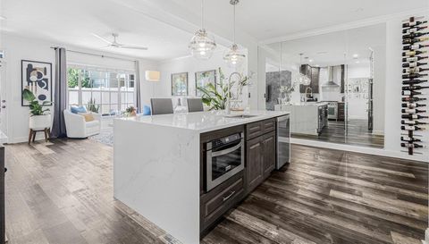 313 INNER HARBOUR CIRCLE