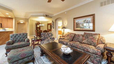 2000 Tarpon Bay Dr N,Naples