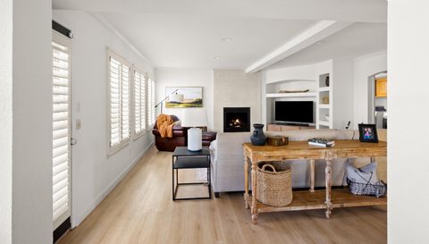 1645 Playa Del Sol St