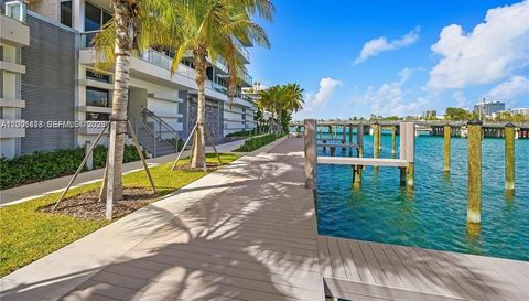 9521 E Bay Harbor Dr