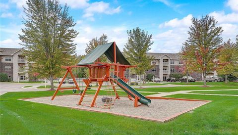 1321 Lake Drive W