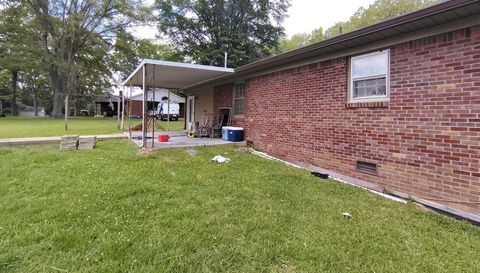 120 Barker Dr