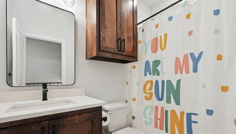 5812 W Sky Hawk Trail