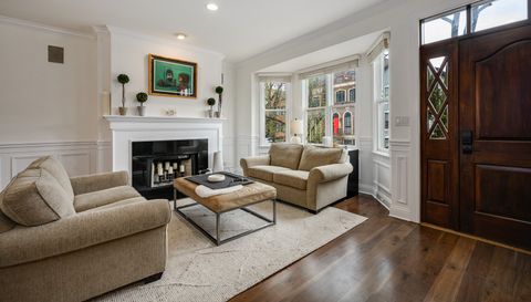 1303 W Schubert Avenue