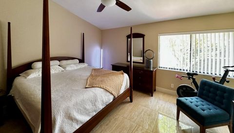 5520 Coach House Cir
