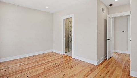 304 S Prairie Street