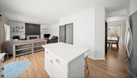 4299 Orchard Creek Dr SE