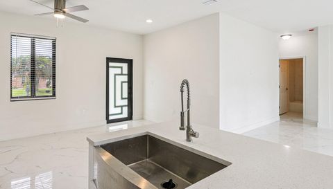 1614 Abalom St Port Charlotte